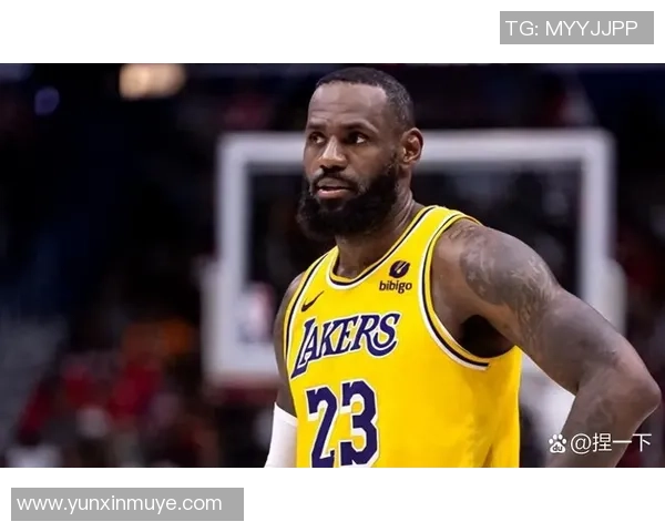 湖人掘金西决首战激战正酣球星对决引发球迷热议